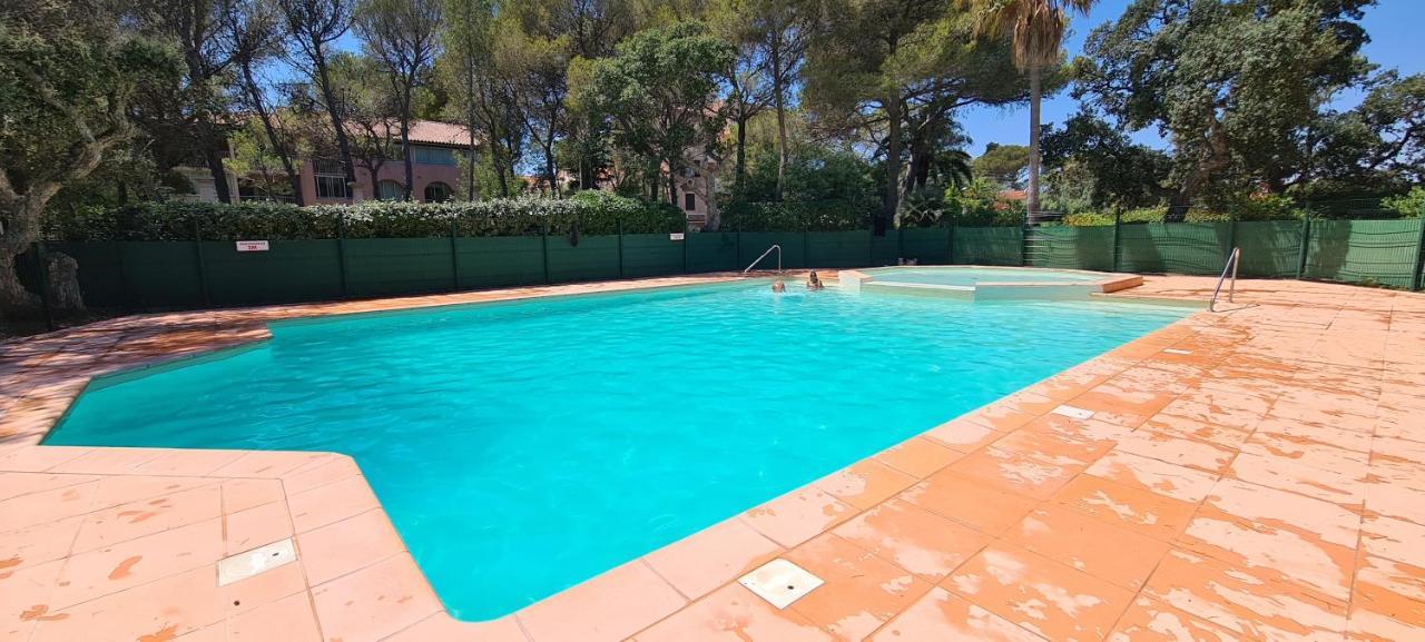 Le Calypso Apartment Сен-Агулф Екстериор снимка